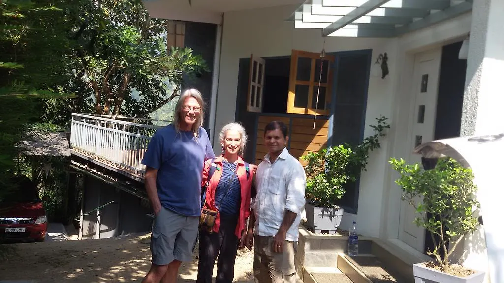 Mistletoe Homestay & Cafe Munnar